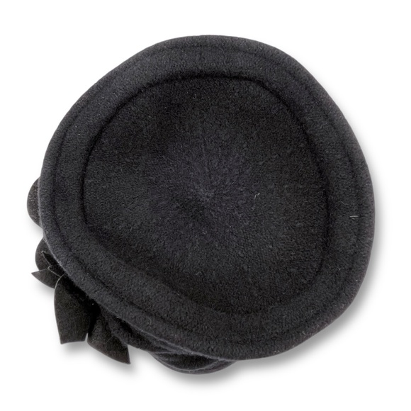 Vintage 90s Black Wool Cloche Hat Flower Accent 100% Wool Winter Dressy Travel - Picture 8 of 12